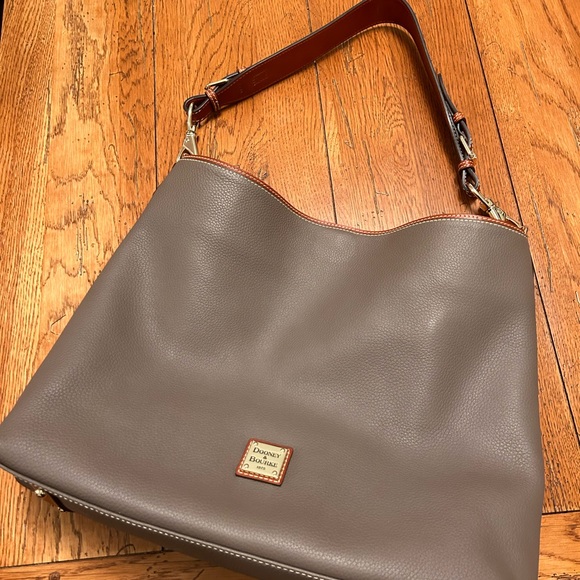 Dooney & Bourke | Bags | Dooney Bourke Pebble Leather Extra Large ...